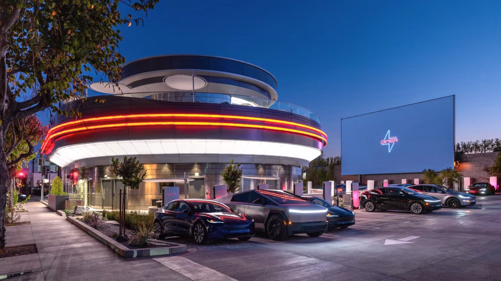 Tesla Diner Reedium